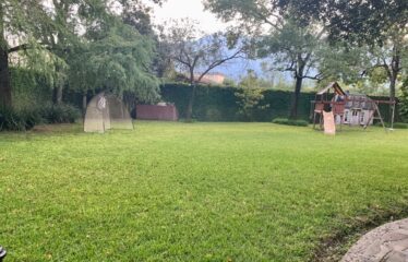 Casa en venta en El Uro, Carretera Nacional