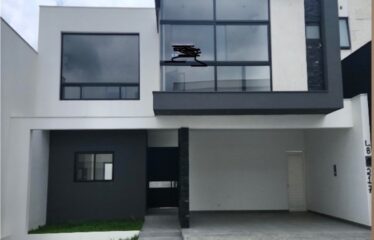 Casa en venta en Castaños del Vergel, Carretera Nacional.