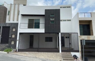 Casa en Venta en Cumbres Elite Privada Las Aves