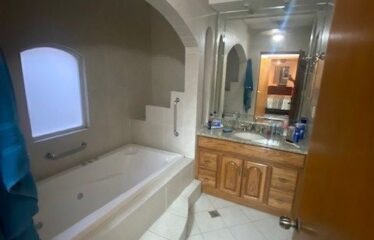Casa en Venta en Cumbres 4o sector