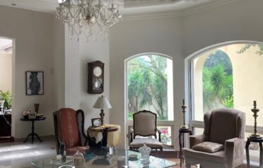 Residencia en Venta en zona Valle Alto