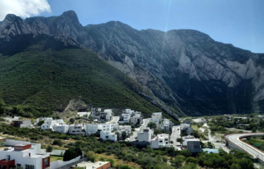 Venta de Departamento en Valle Poniente, Santa Catarina
