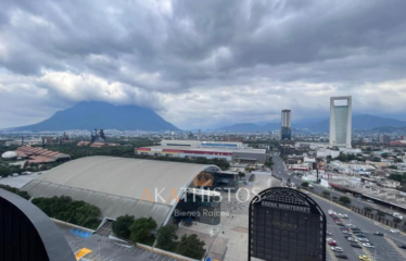 Venta de departamento frente a Parque Fundidora