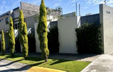 Casa en venta en Bugambilias 1ra sección