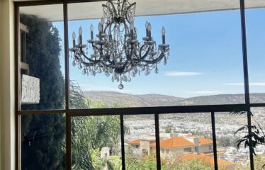 Casa en venta en Bugambilias con alberca de oportunidad