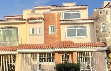 Casa en venta en Bugambilias